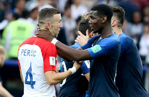 映了球迷对 映了球迷对